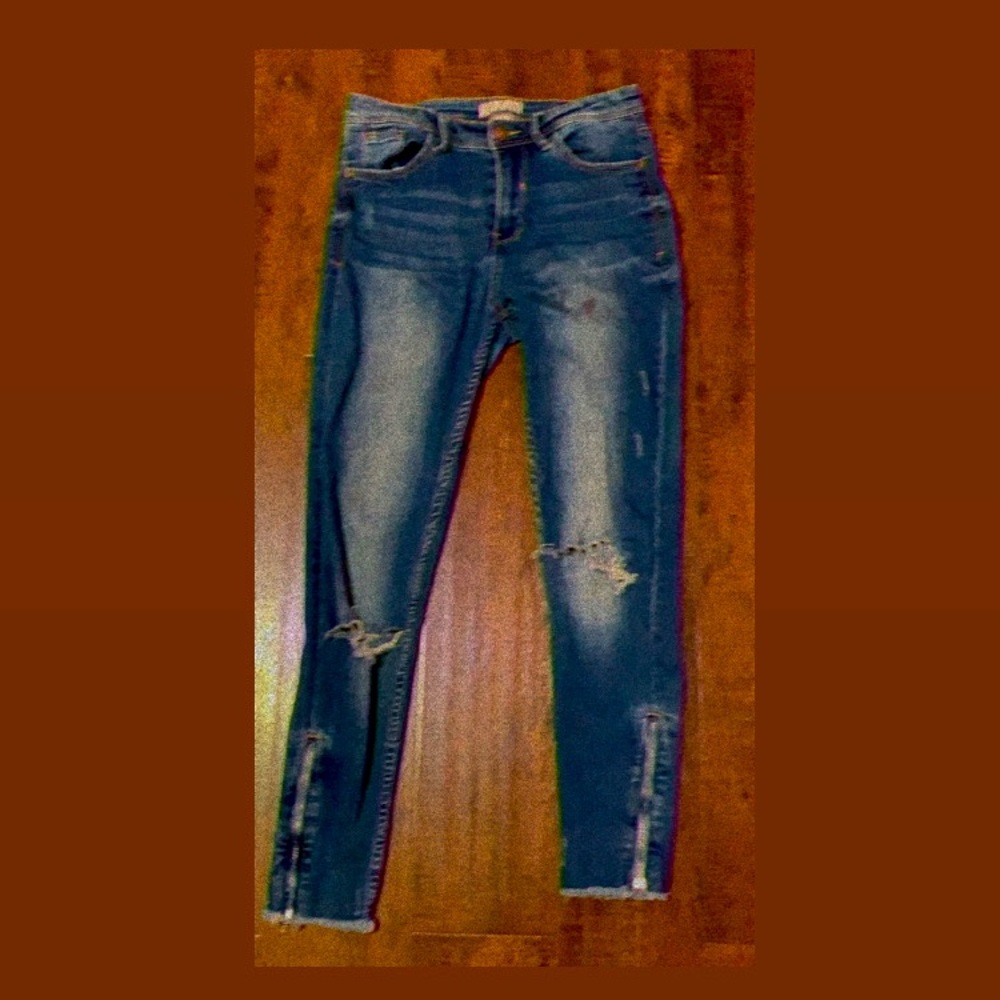 blue skinny jeans